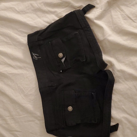 Garage Shorts, Black, size 7 - Picture 2 of 3